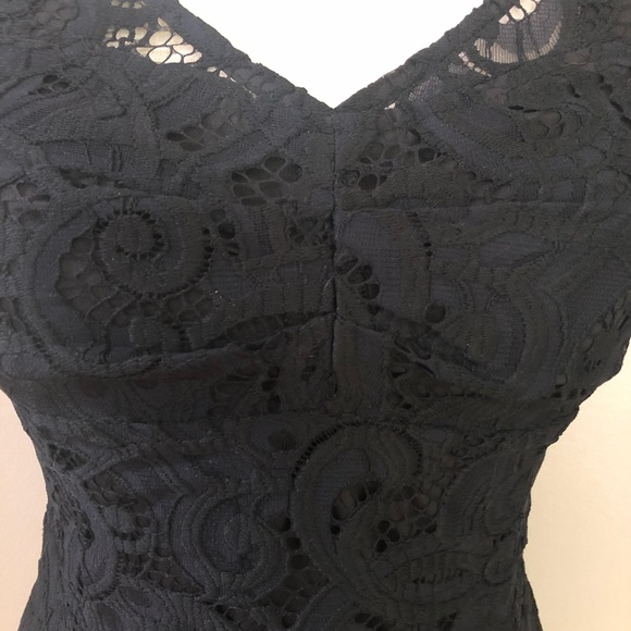 Lilly Pulitzer Lace Dress - Picture 5 of 8